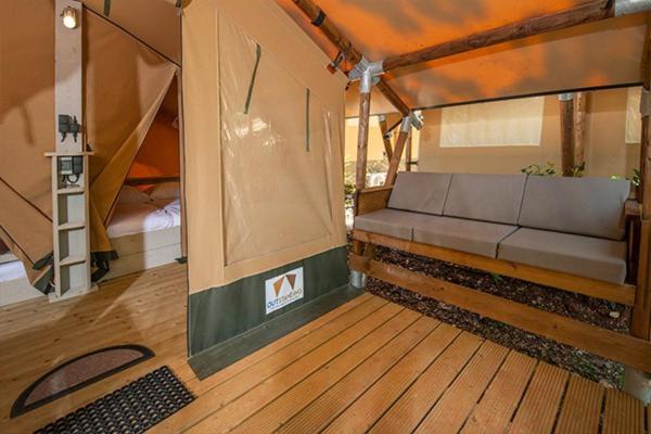 Camping Chateau De Galaure Chateauneuf-de-Galaure Værelse billede