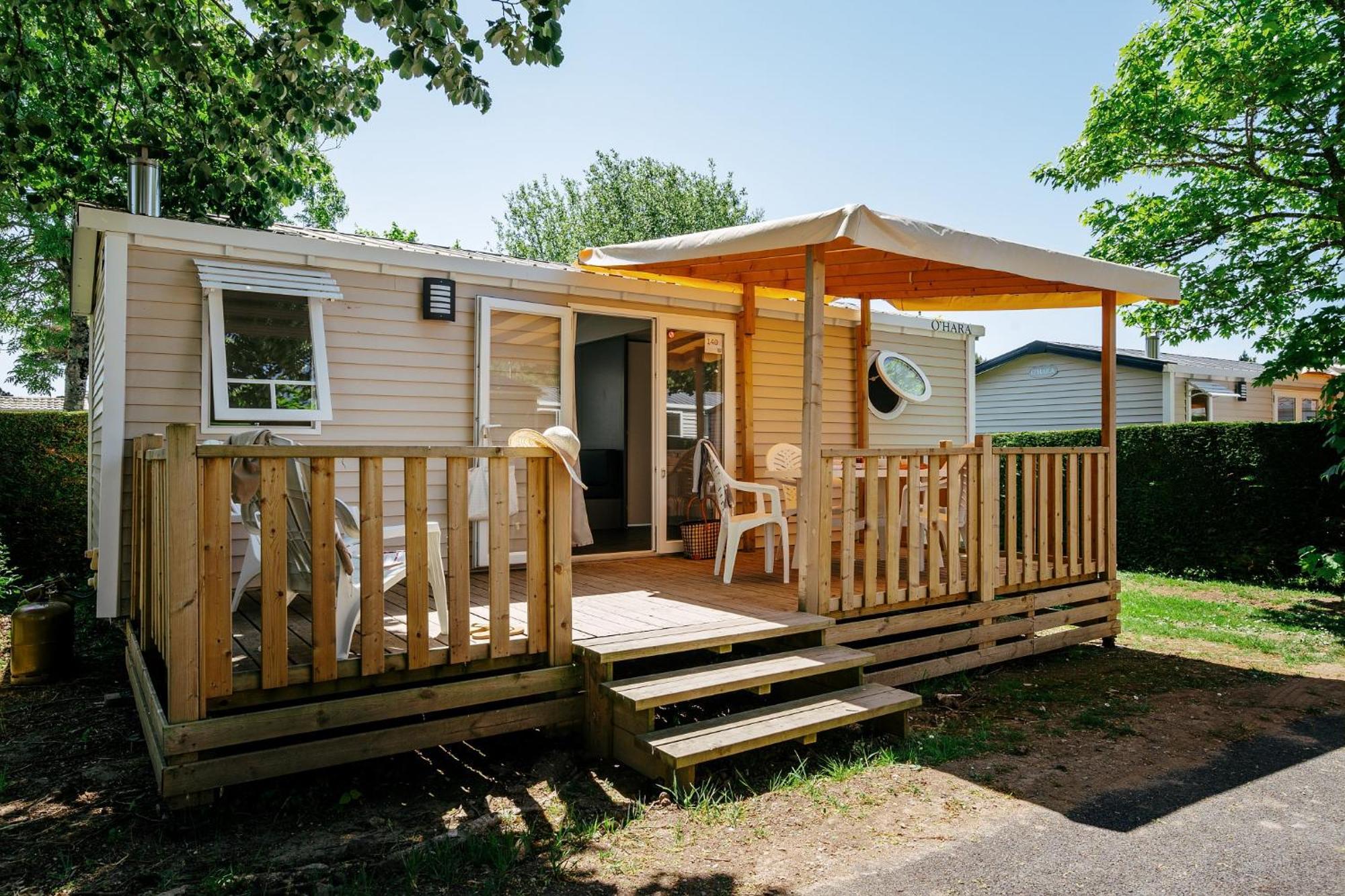 Camping Chateau De Galaure Chateauneuf-de-Galaure Eksteriør billede