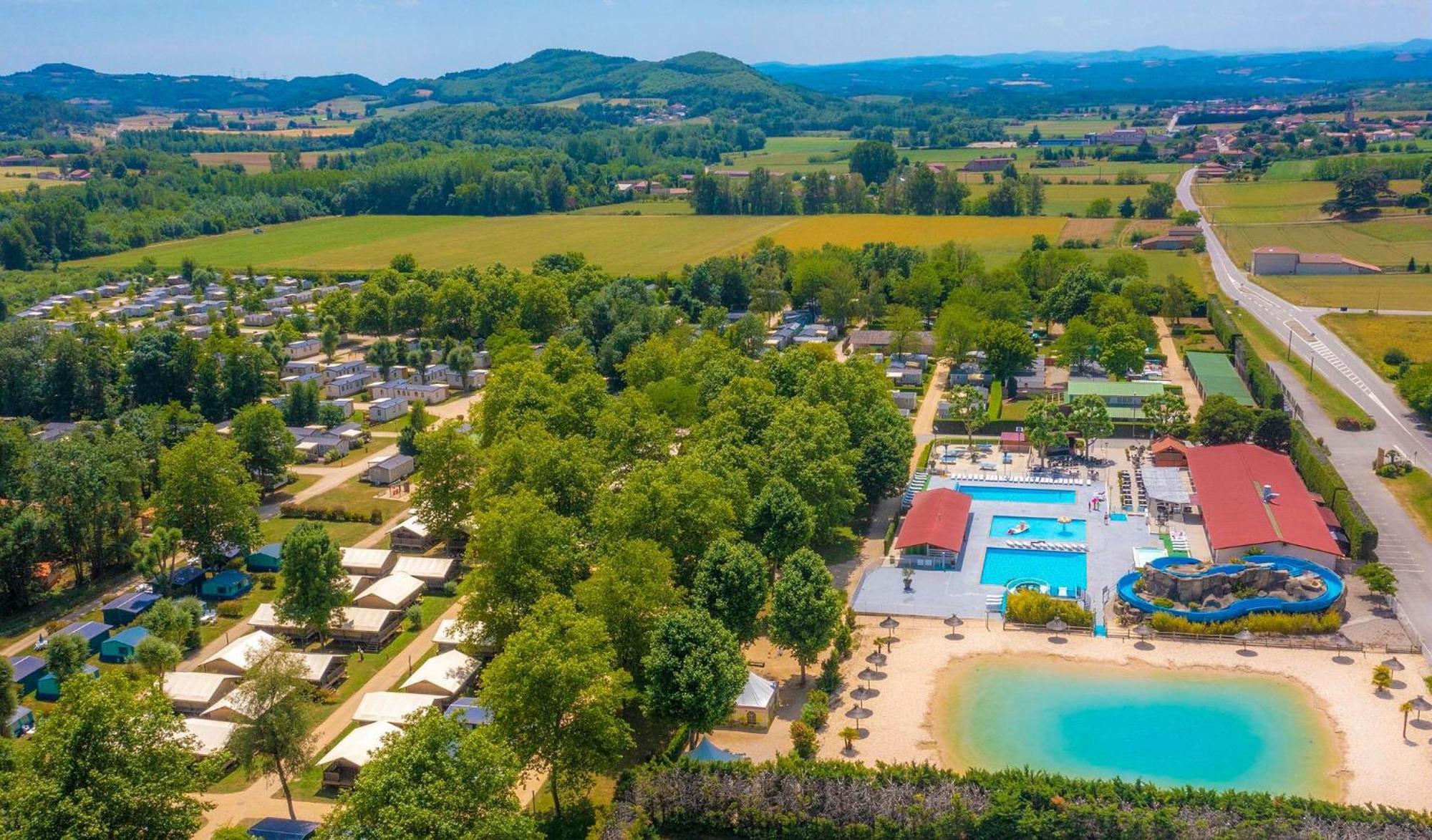 Camping Chateau De Galaure Chateauneuf-de-Galaure Eksteriør billede